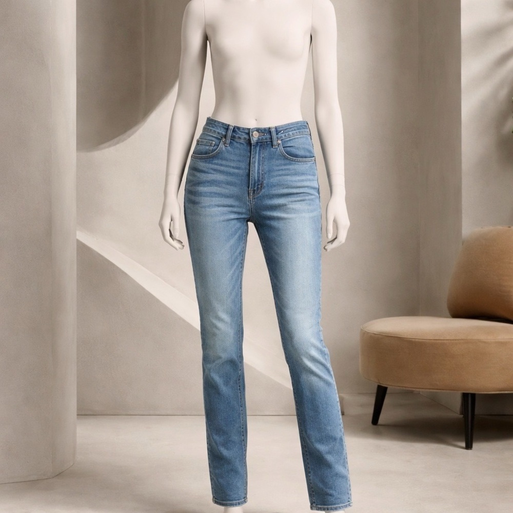 American Eagle Outfitters Light Blue Denim Jeans